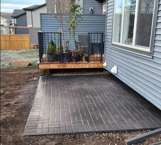 Circular stone patio design showcasing craftsmanship and pattern work